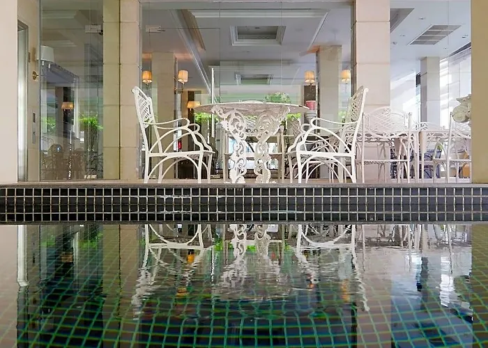 Hotel Gulliver's Tavern Bangkok