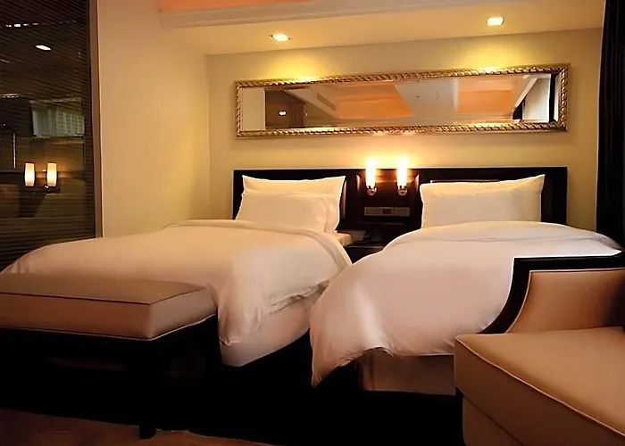 Hotel Gulliver's Tavern 3*