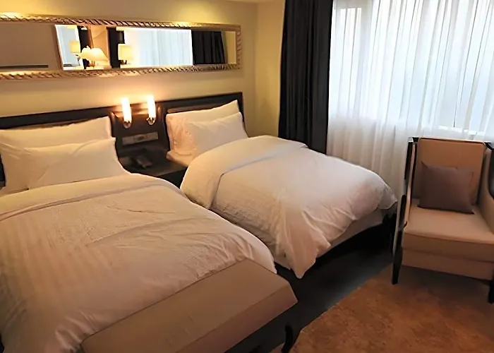 Hotel Gulliver's Tavern 3*