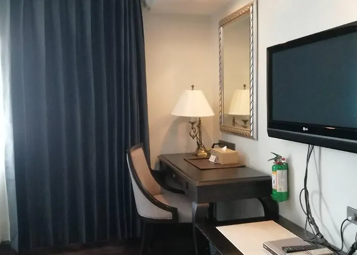 Hotel Gulliver's Tavern Bangkok