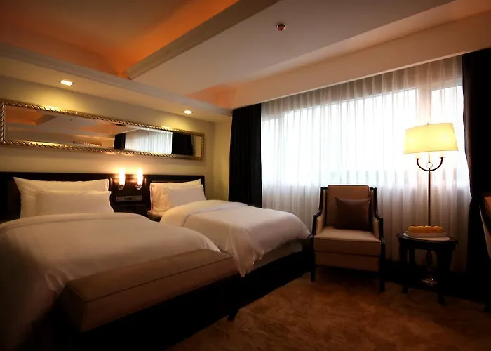 Hotel Gulliver's Tavern 3*